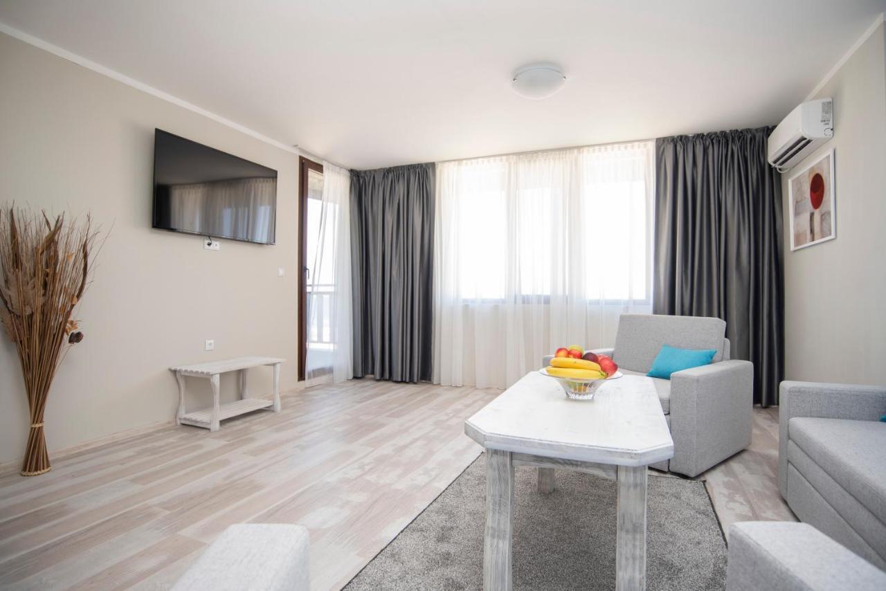 Apartamento de 70 m² en Lozenets, con 1 habitación Exterior foto